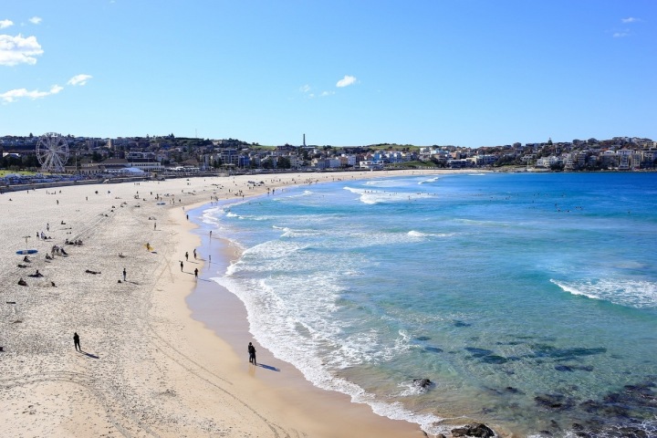 Bondi beach v Sydney. Bondi beach v Sydney.
