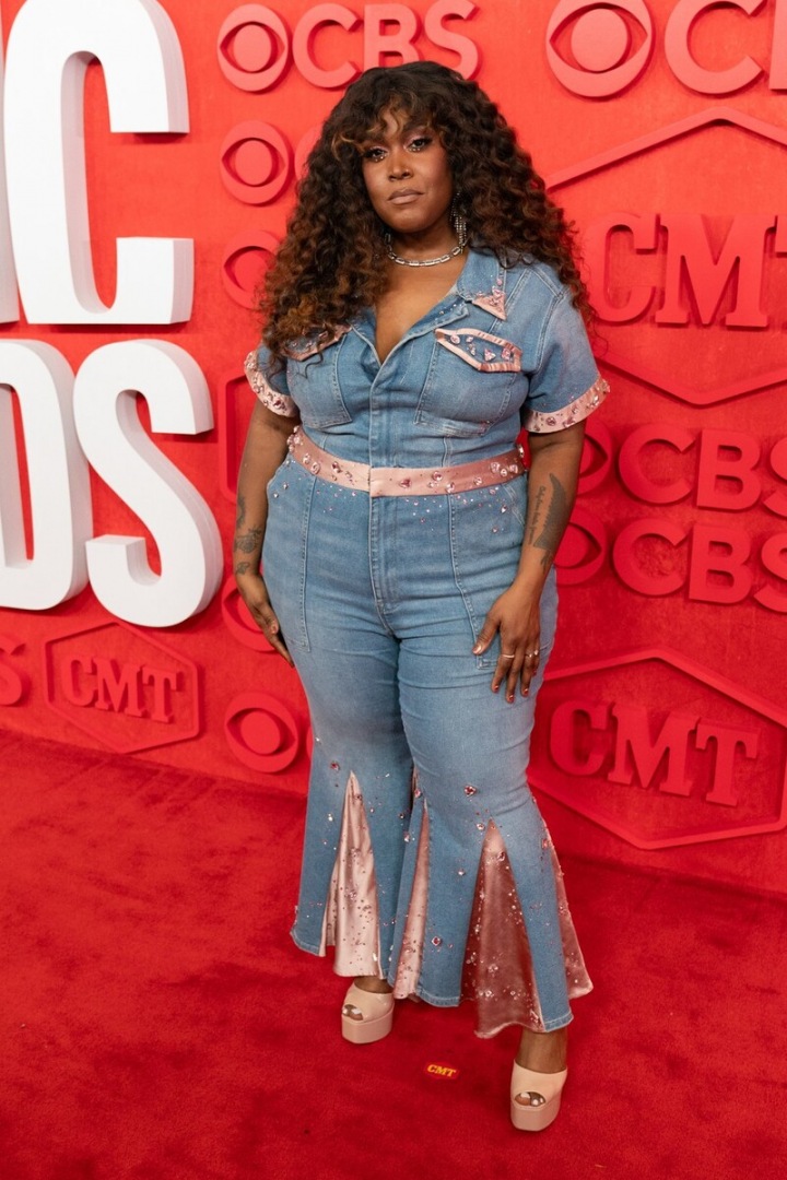 Brittney Spencer zřejmě miluje džínovinu