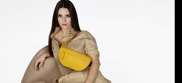 Burberry uvádí na trh svou novou kabelku Burberry uvádí na trh svou novou kabelku