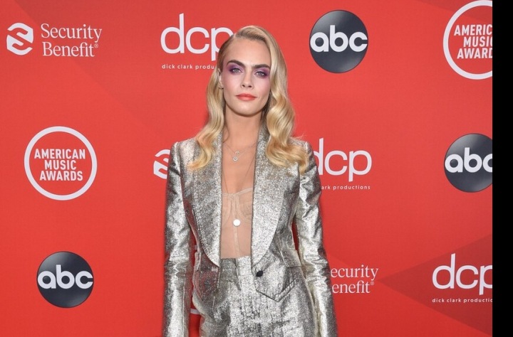 Modelka Cara Delevingne Modelka Cara Delevingne