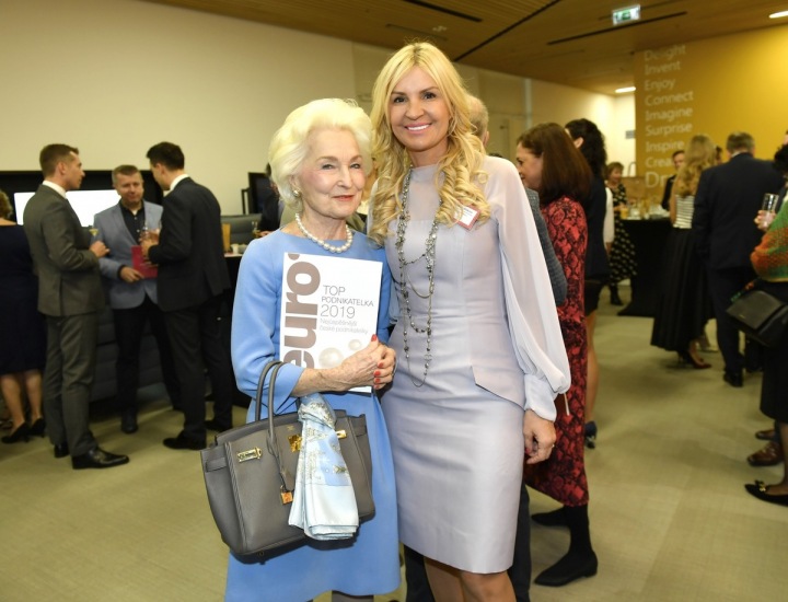 Eliška Hašková Coolidge a Tamara Kotvalová Eliška Hašková Coolidge a Tamara Kotvalová