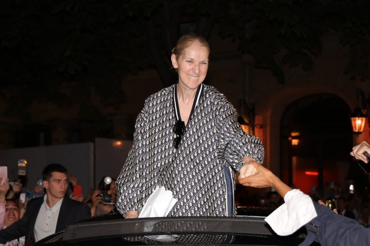 Celine Dion se vřele přivítala se svými fanoušky.