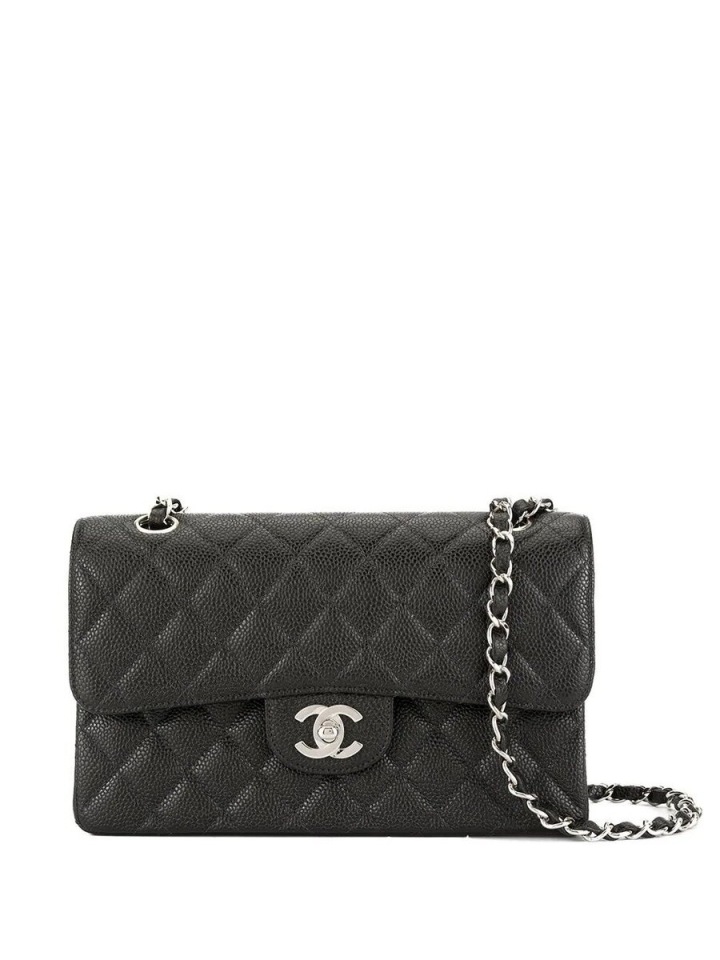 Černá kabelka Chanel. Černá kabelka Chanel.