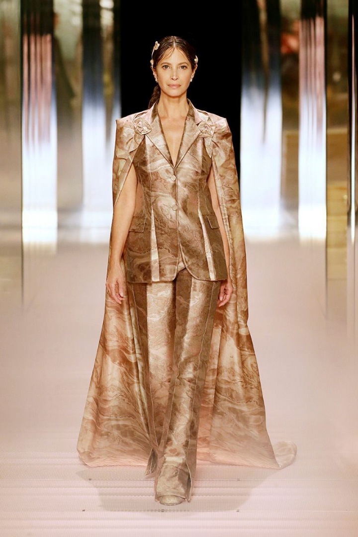 Christy Turlington na přehlídce Fendi Couture SS2021 Christy Turlington na přehlídce Fendi Couture SS2021