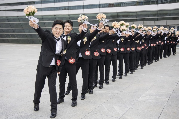 Číňané čekající na své nevěsty