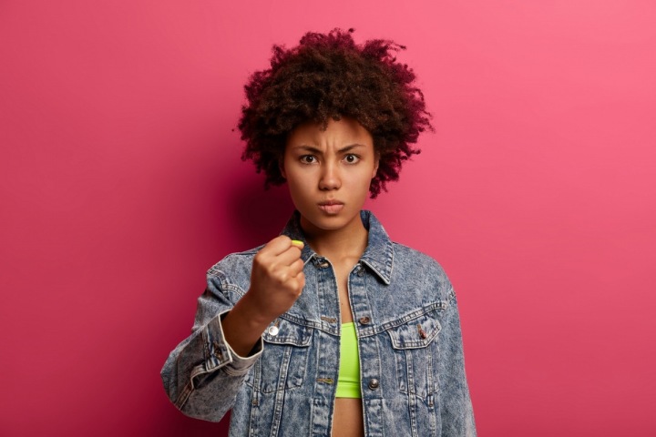 Krásná dívka tmavé pleti