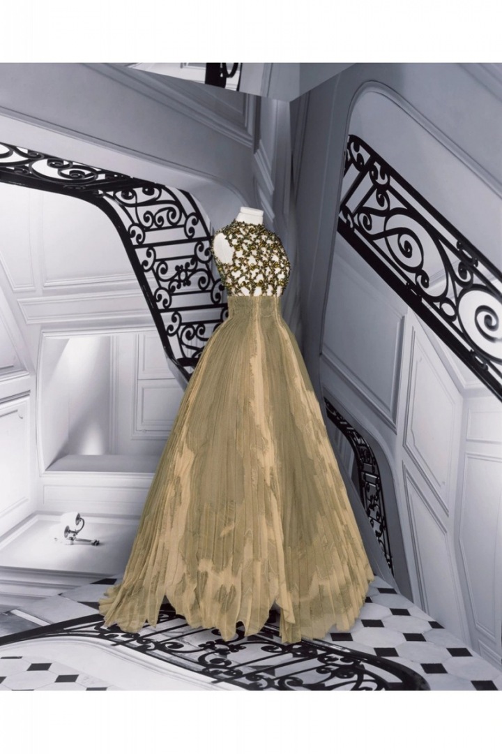 Zlato-zelené šaty z kolekce Dior Fall 2020 Haute Couture Zlato-zelené šaty z kolekce Dior Fall 2020 Haute Couture