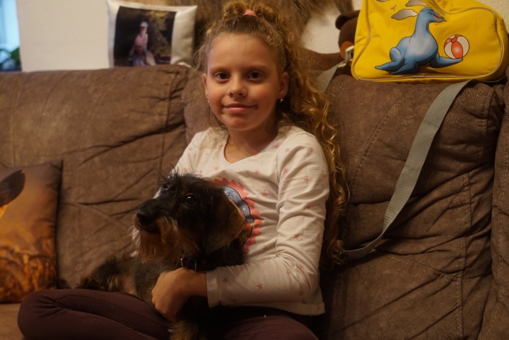 V sedmi letech se její onemocnění nelepší. Dýchací vesta jí pomůže. 