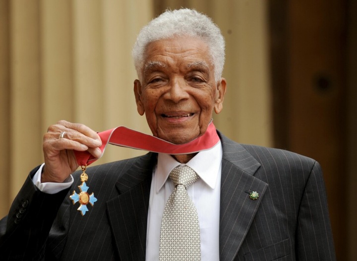 Earl Cameron Earl Cameron