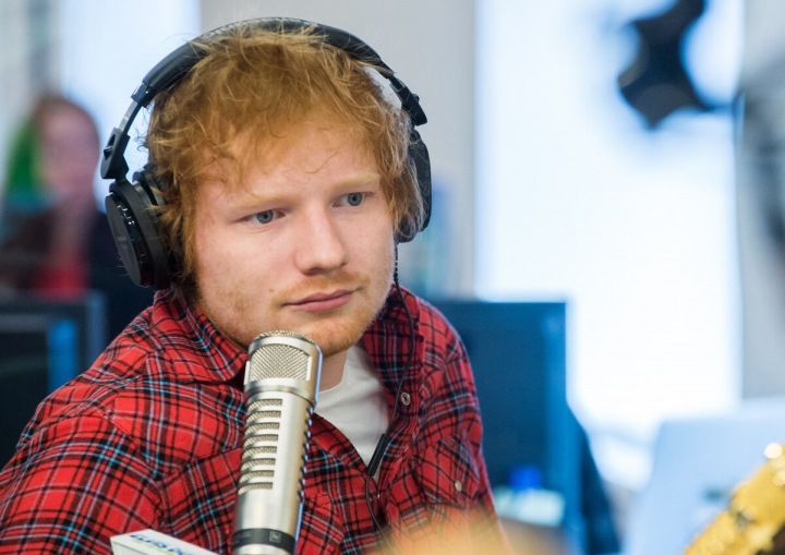 Britský zpěvák Ed Sheeran Britský zpěvák Ed Sheeran