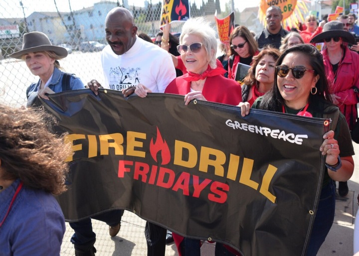 Jane Fonda na pochodu Greenpeace Jane Fonda na pochodu Greenpeace