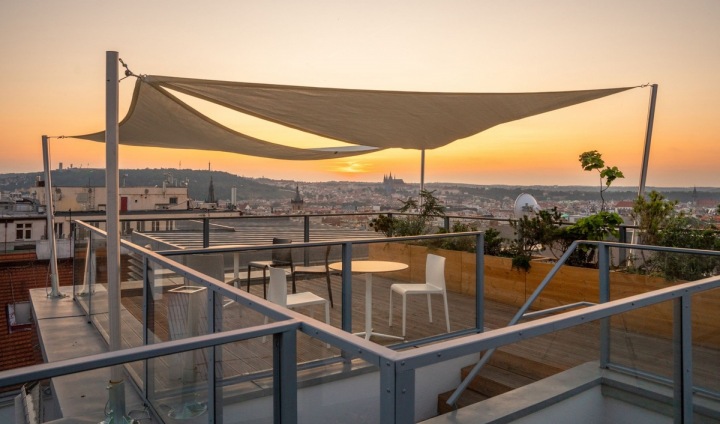 Na střeše hotelu Gráf na vás čeká nezapomenutelný výhled. 