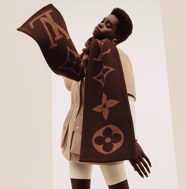 Louis Vuitton a jeho šály