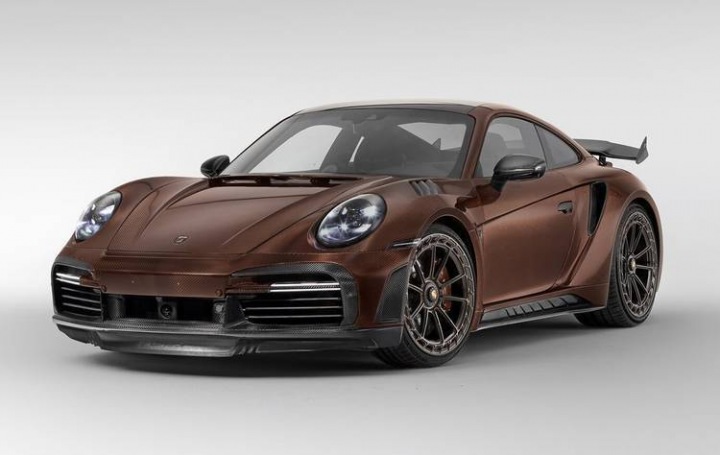 Porsche 911 v hnědém carbonu Porsche 911 v hnědém carbonu