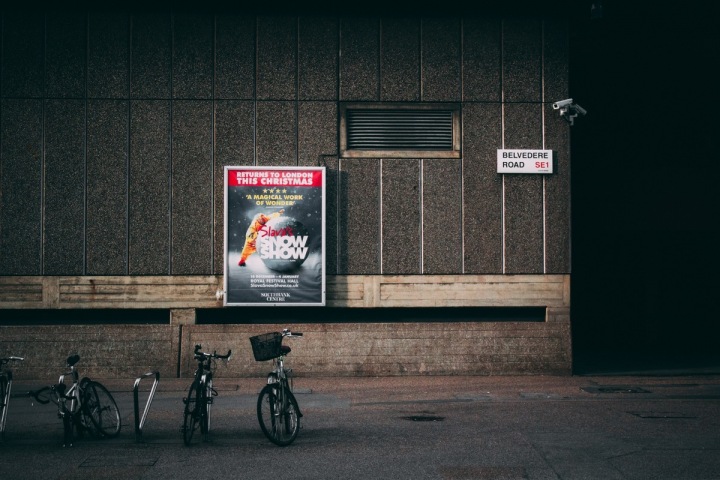 Konec reklamním plachtám Konec reklamním plachtám