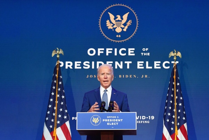 Joe Biden řeční Joe Biden řeční