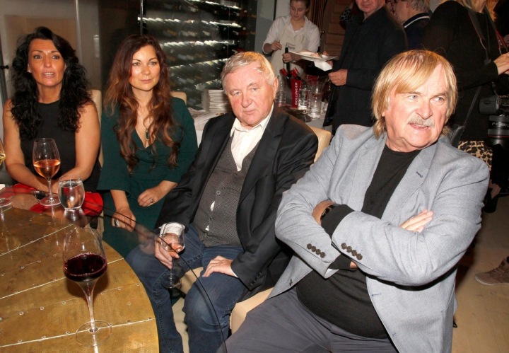 Karel Vagner (6 dětí), sexuolog Jaroslav Zvěřina a Eva Čížkovská