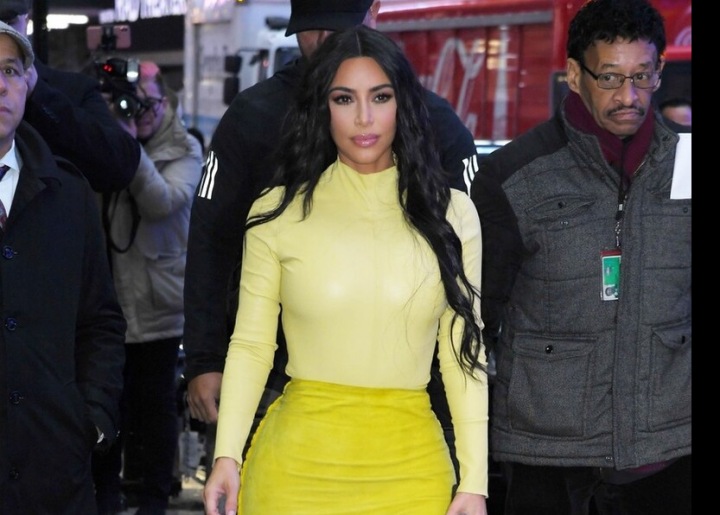 Kim Kardashian na ulici v New Yorku Kim Kardashian na ulici v New Yorku