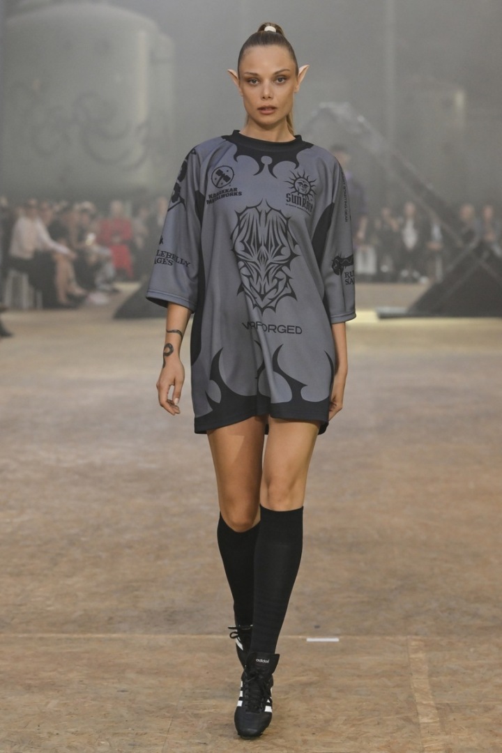 Model Tobias Equipment