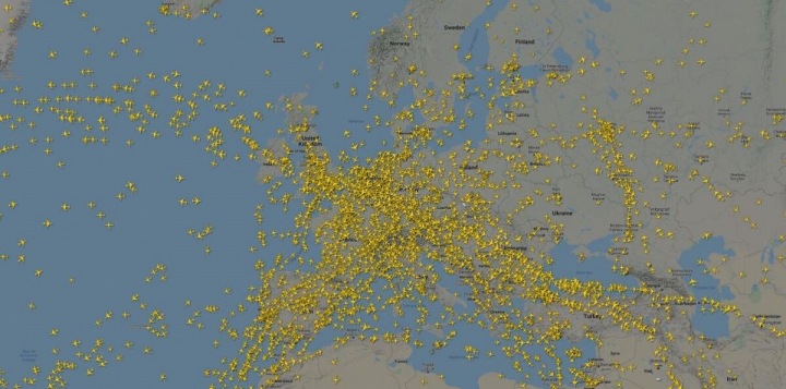 Letecký provoz nad Evropou na začátku března. Letecký provoz nad Evropou na začátku března.