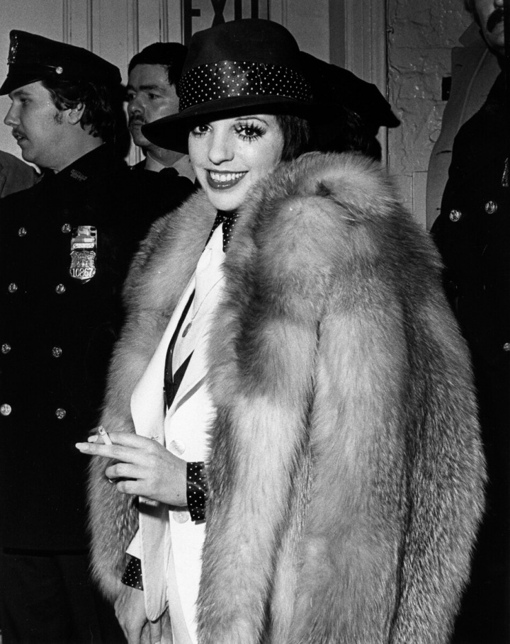 Liza Minnelli v roce 1977. Liza Minnelli v roce 1977.