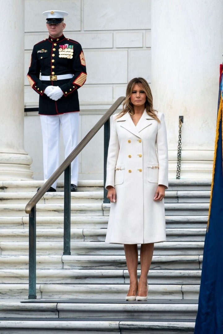 Melania Trump v bílém kabátu Gucci Melania Trump v bílém kabátu Gucci