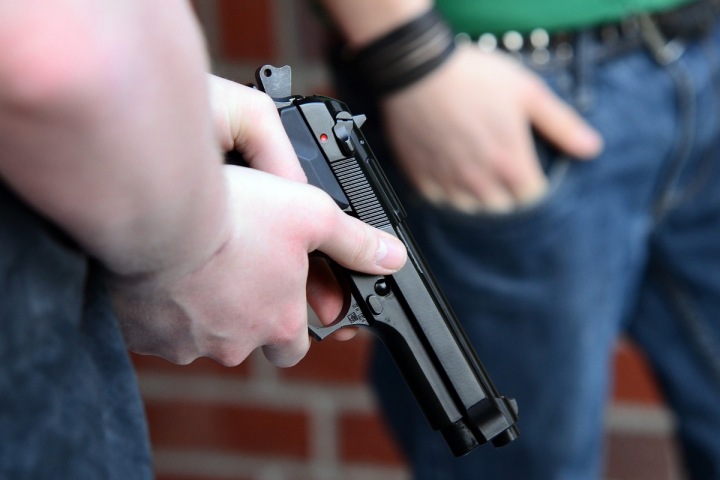 Muž s pistolí Muž s pistolí