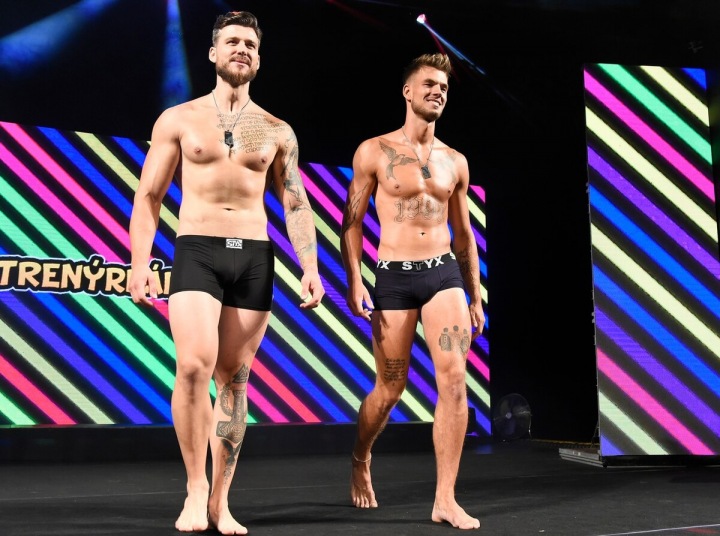 Filip Šanda, Leon Vonaký