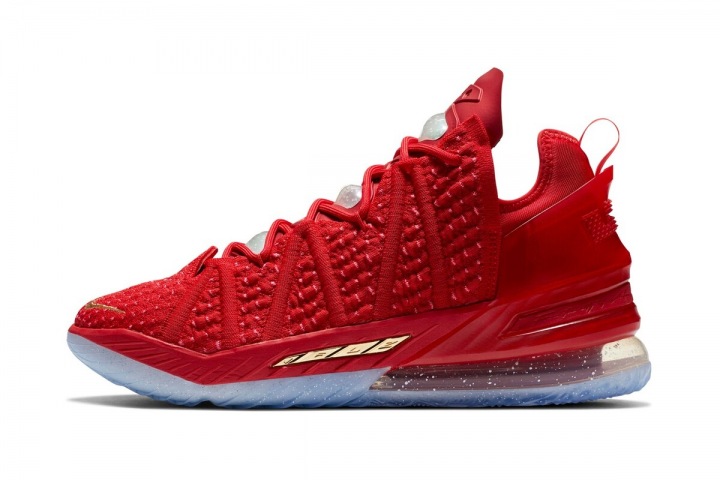 Tenisky Nike LeBron 18 Tenisky Nike LeBron 18