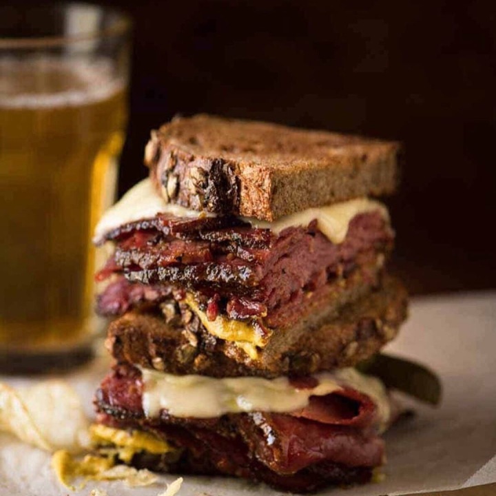 Pastrami sendvič Pastrami sendvič