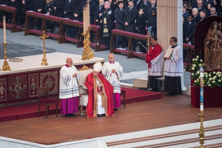 Pohřeb emeritního papeže Benedikta XVI.