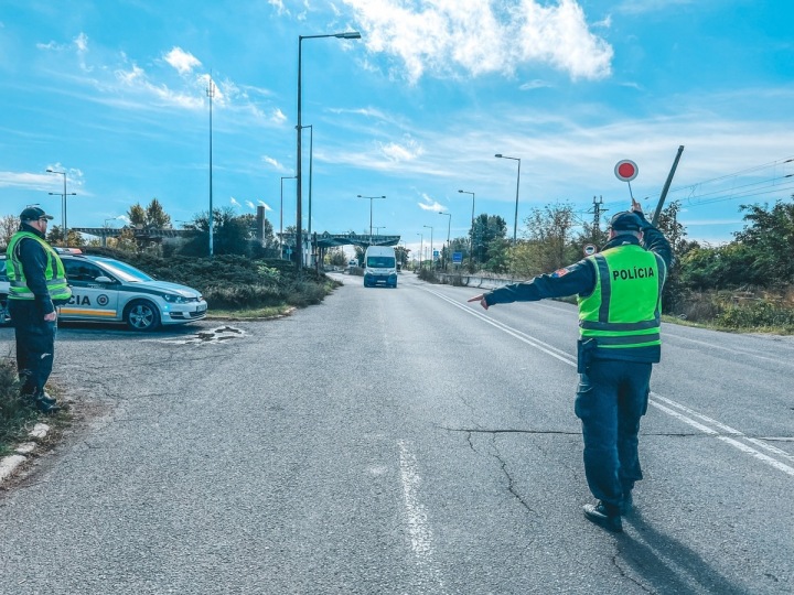 Kontroly na hranicích 