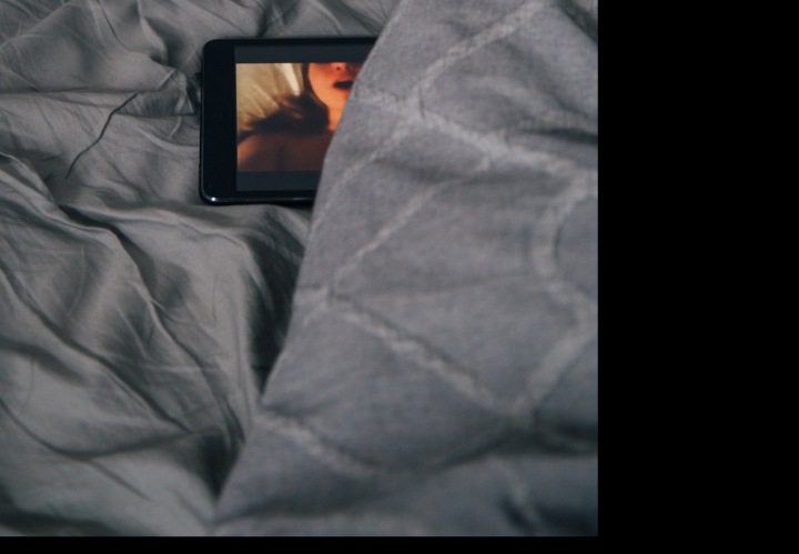 Pornografický obsah na mobilním zařízení