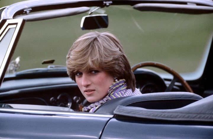 Princezna Diana v autě. Princezna Diana v autě.
