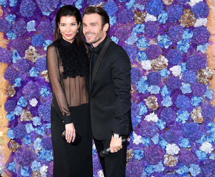 Na pohlaví a jméno Leoše Mareše a Moniky Marešové se vypisují sázky.