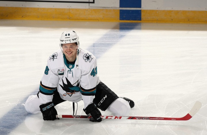 Tomáš Hertl je hráčem San Jose Sharks 