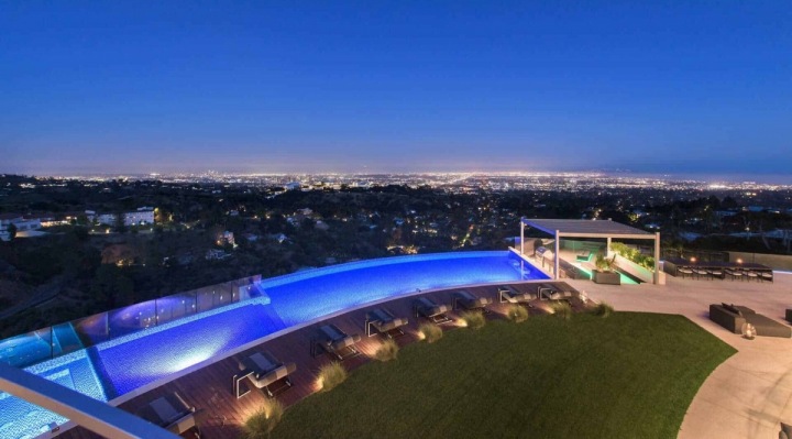 Luxusní sídlo Kylie Jenner a Travise Scotta v LA 