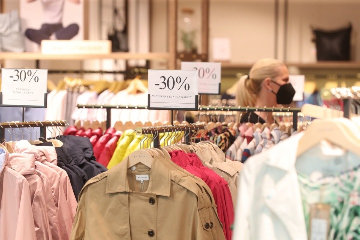 Začínají výprodeje