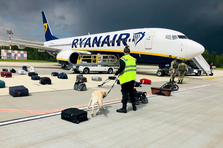 Vše odstartoval odklon letadla společnosti Ryanair Vše odstartoval odklon letadla společnosti Ryanair
