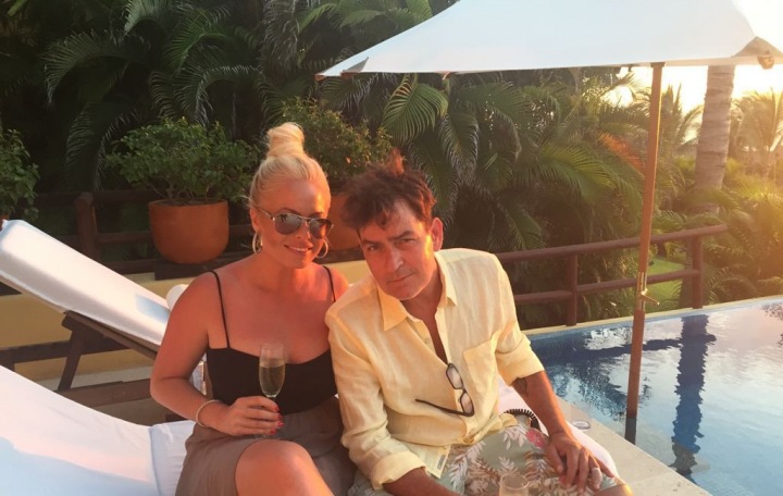 Za bujarý život zaplatil Charlie Sheen svým zdravím