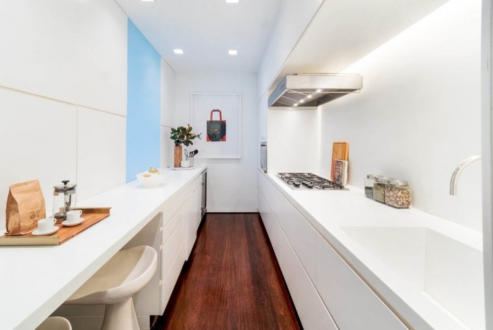 Bílá kuchyň na míru 