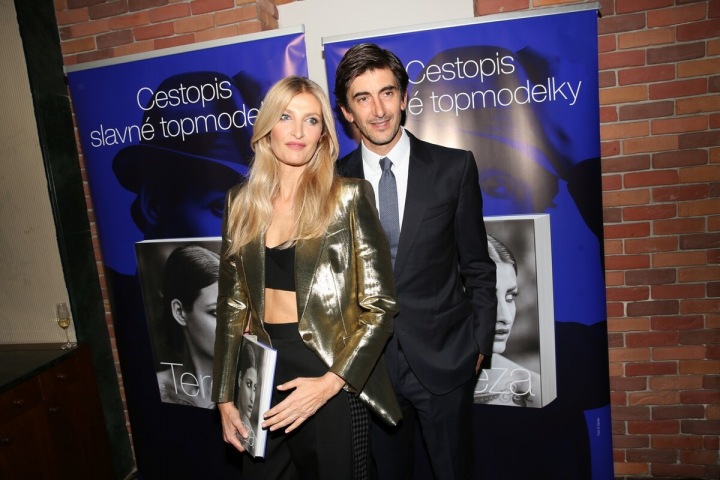 Tereza Maxová na křtu své knihy s manželem 