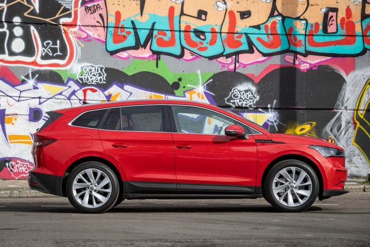 Škoda navyšuje výrobu motorů pro elektroauta, s hybridy se zatím nepočítá 