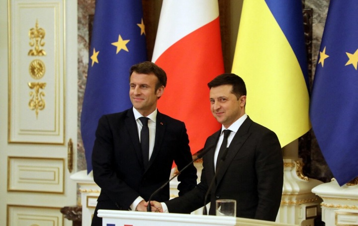 Macron pozvánku ukrajinského prezidenta nepřijme a na Ukrajinu neodjede. 