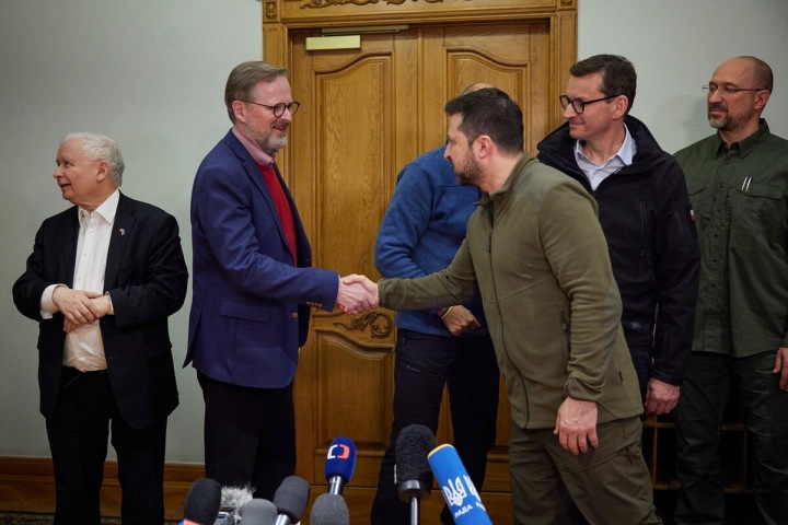 Setkání Petra Fialy a Volodymyra Zelenskyho. Setkání Petra Fialy a Volodymyra Zelenskyho.