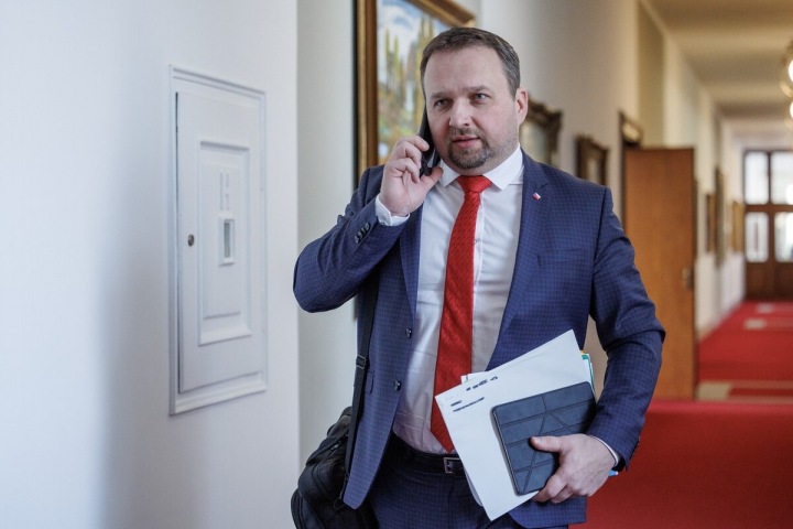 Jurečkův návrh nepodpořil ani jeho vlastní resort