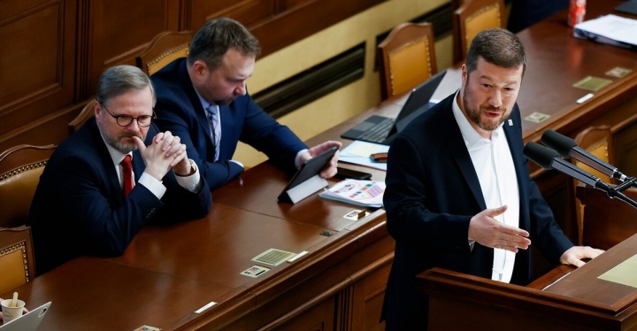 Okamura včera opět řečnil a řečnil Okamura včera opět řečnil a řečnil