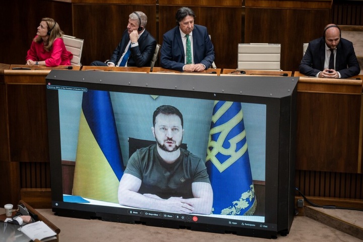 V červnu by měl Zelenskyj promluvit i k našim zákonodárcům 