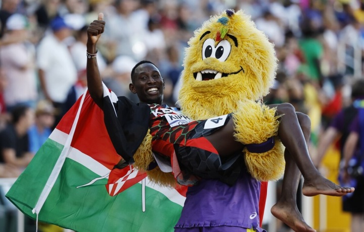 Maskot MS v atletice musel dostat náhradní hlavu