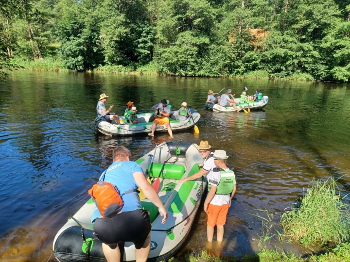 Vodáci si podle novely zkona budou nově moct dát dvě piva nebo dvě deci vína 